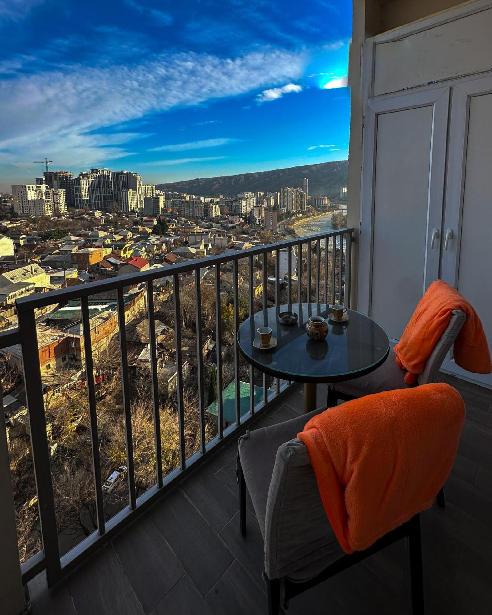 Apartments With View Tbilisi Esterno foto